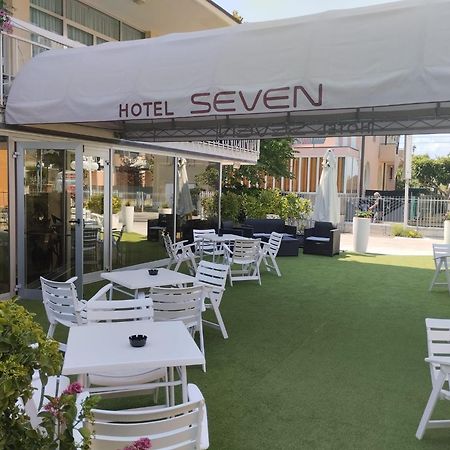 Hotel Seven Ρίμινι Εξωτερικό φωτογραφία